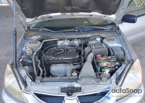 2005 Mitsubishi Lancer Es z USA, uszkodzony, nr VIN JA3AJ26E45U023988